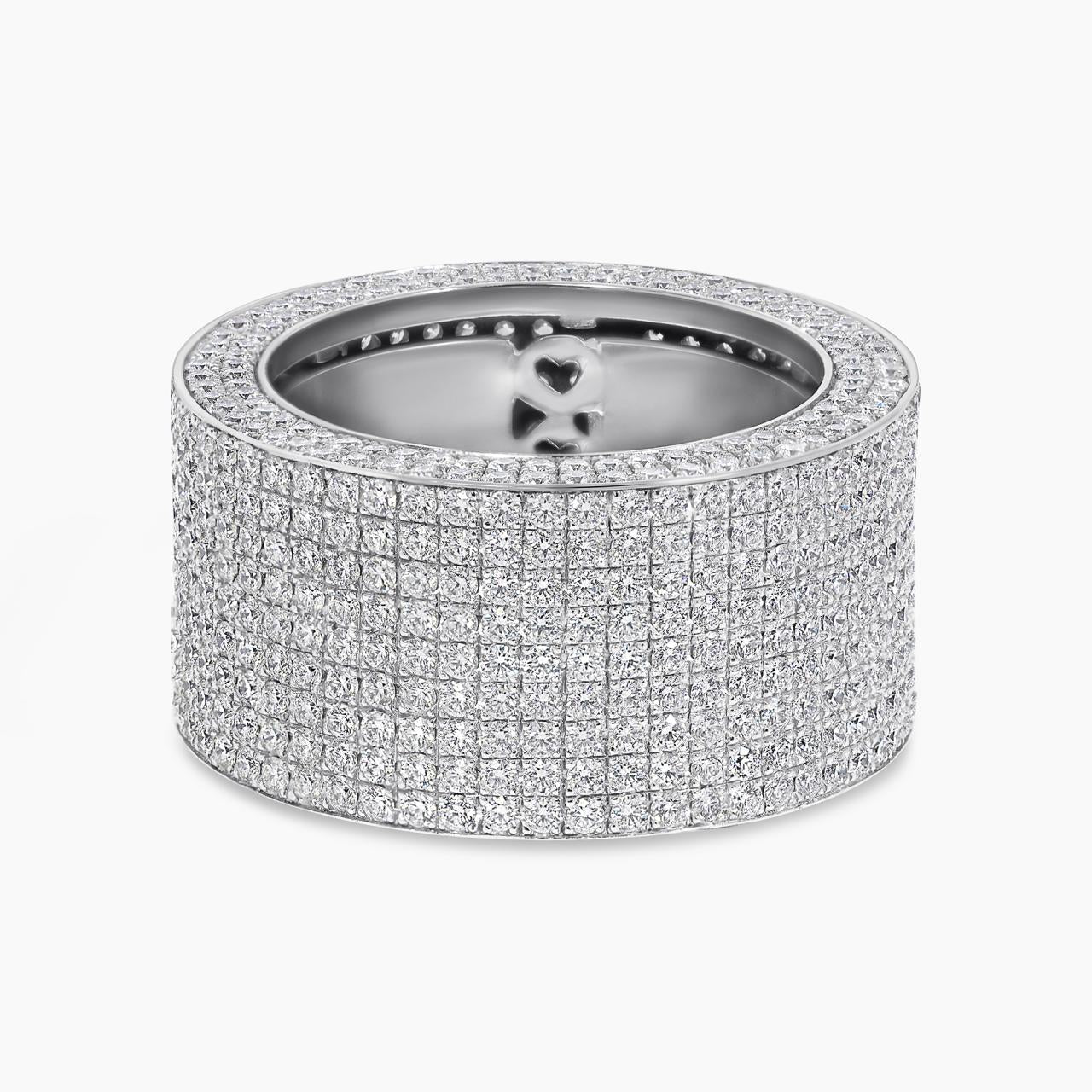 18ct White gold 4.82ct round brilliant cut diamonds dress ring