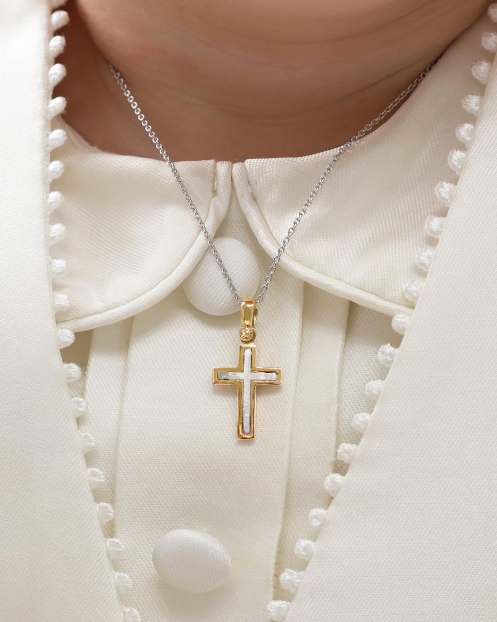 18ct yellow and white gold cross pendant 20mm