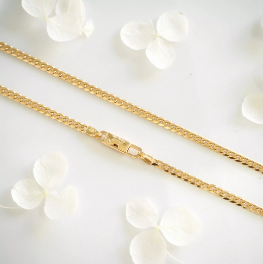 18ct yellow gold 50cm flat curb link chain with solid lobster clasp