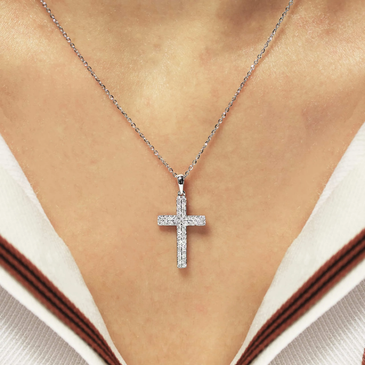 18ct white gold diamond cross necklace
