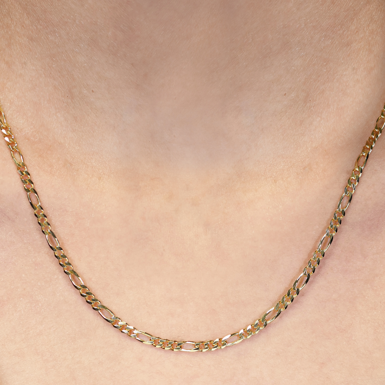 18ct yellow gold 60cm fine figaro link chain