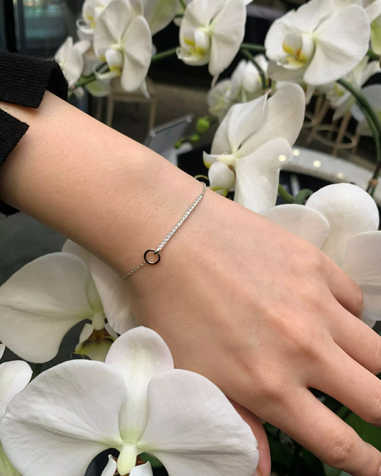 18ct white gold diamond bar bracelet