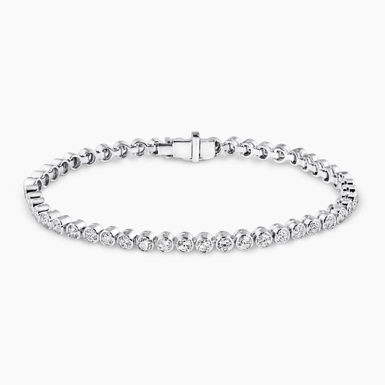 18ct white gold 4.26ct diamond tennis bracelet in a bezel setting