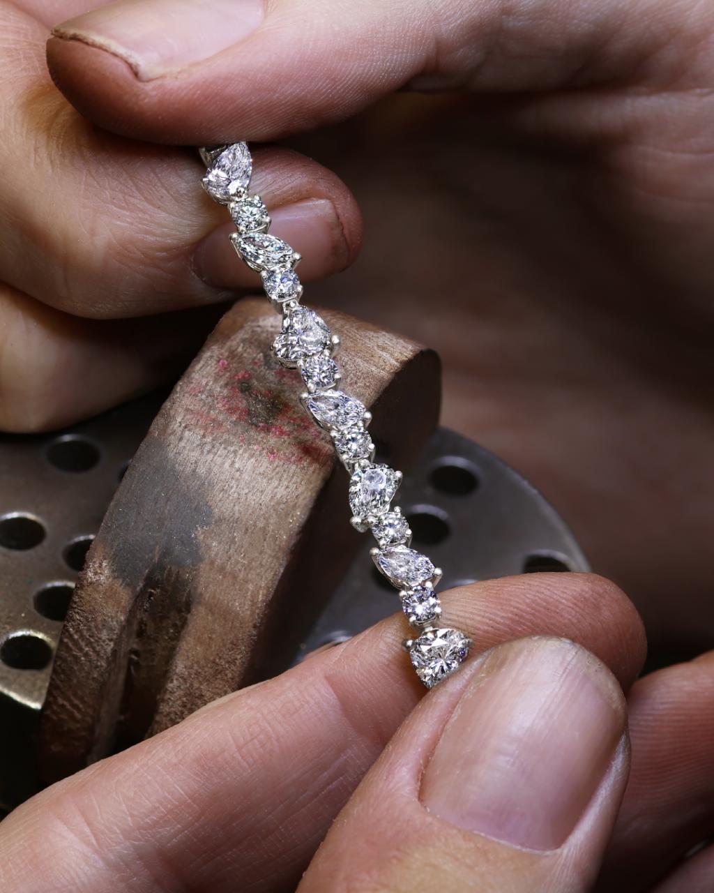 18ct white gold heart round marquise & pear cut diamonds tennis bracelet