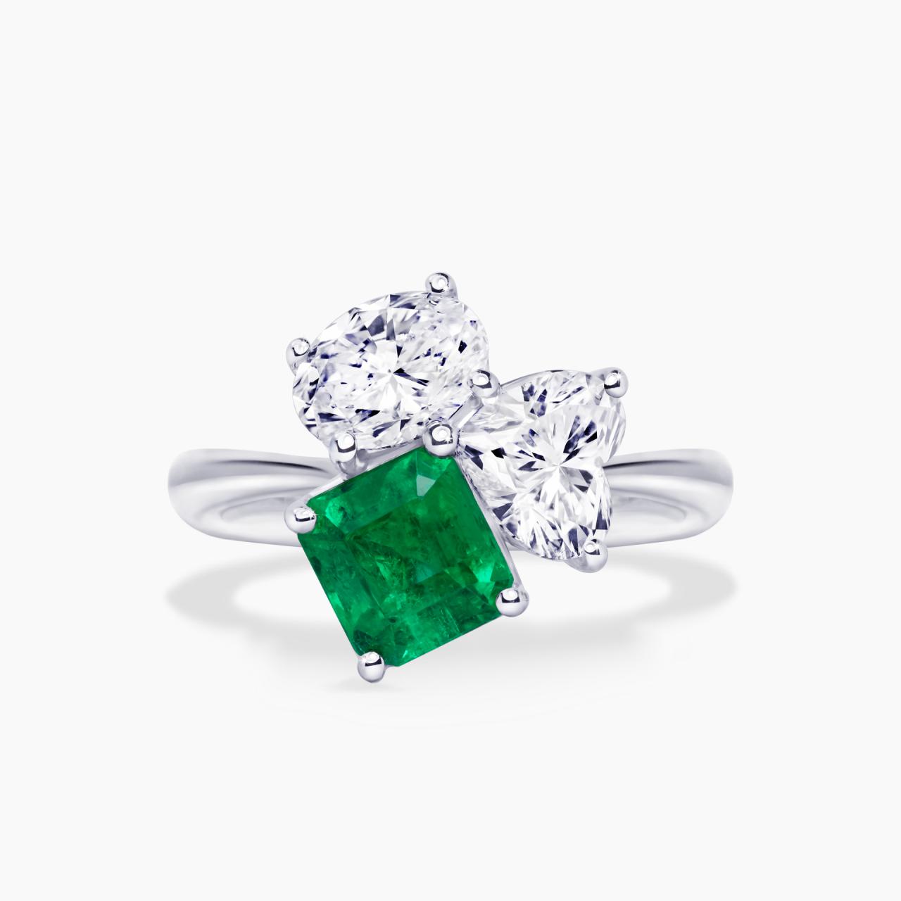 TRASTEVERE SMERALDO - 18ct white gold emerald & oval heart diamond ring from the Trastevere Collection