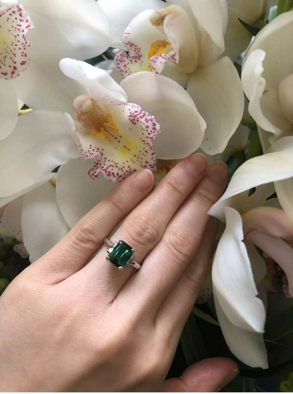 18ct white gold tourmaline and baguette diamond ring