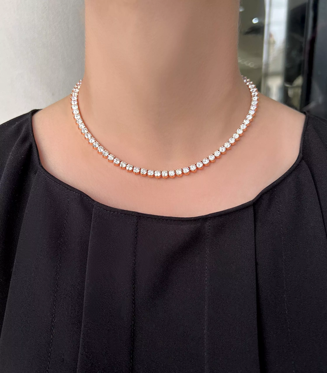 18ct rose gold 88=27.44ct three claw round brilliant cut diamond tennis necklace