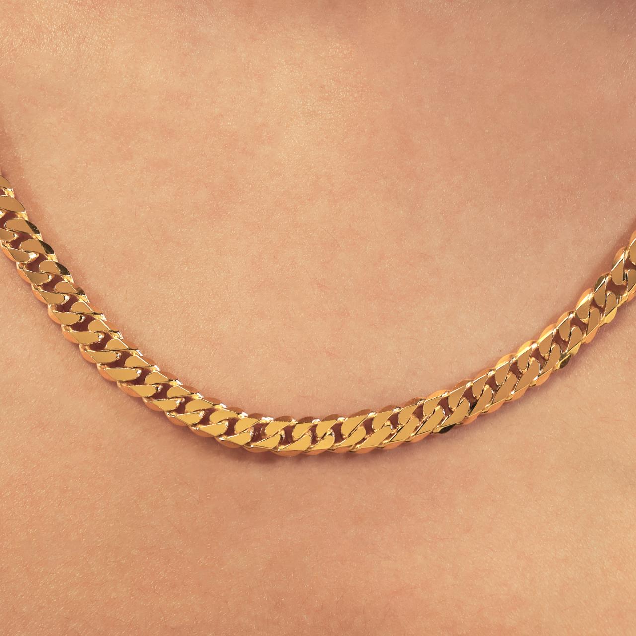 18ct yellow gold 60cm solid flat curb link chain with parrot clasp
