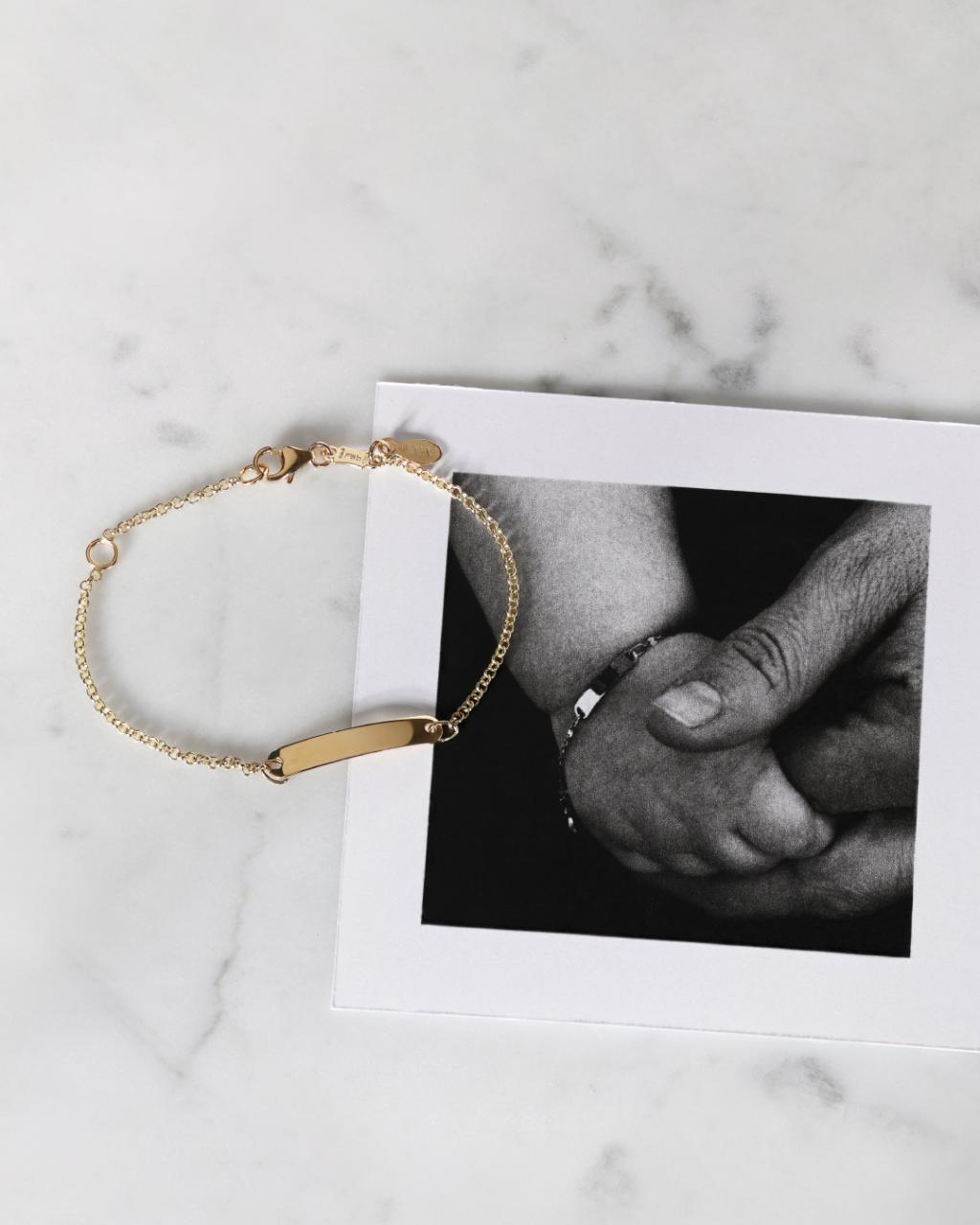 18ct yellow gold baby ID bracelet 14cm