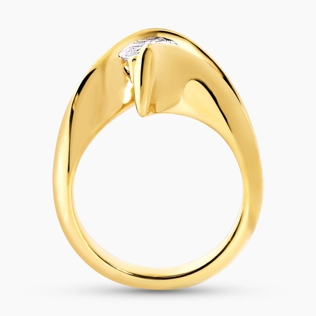 18ct yellow gold 1.50ct E VVS2 Marquise cut LAB Grown Diamond ring