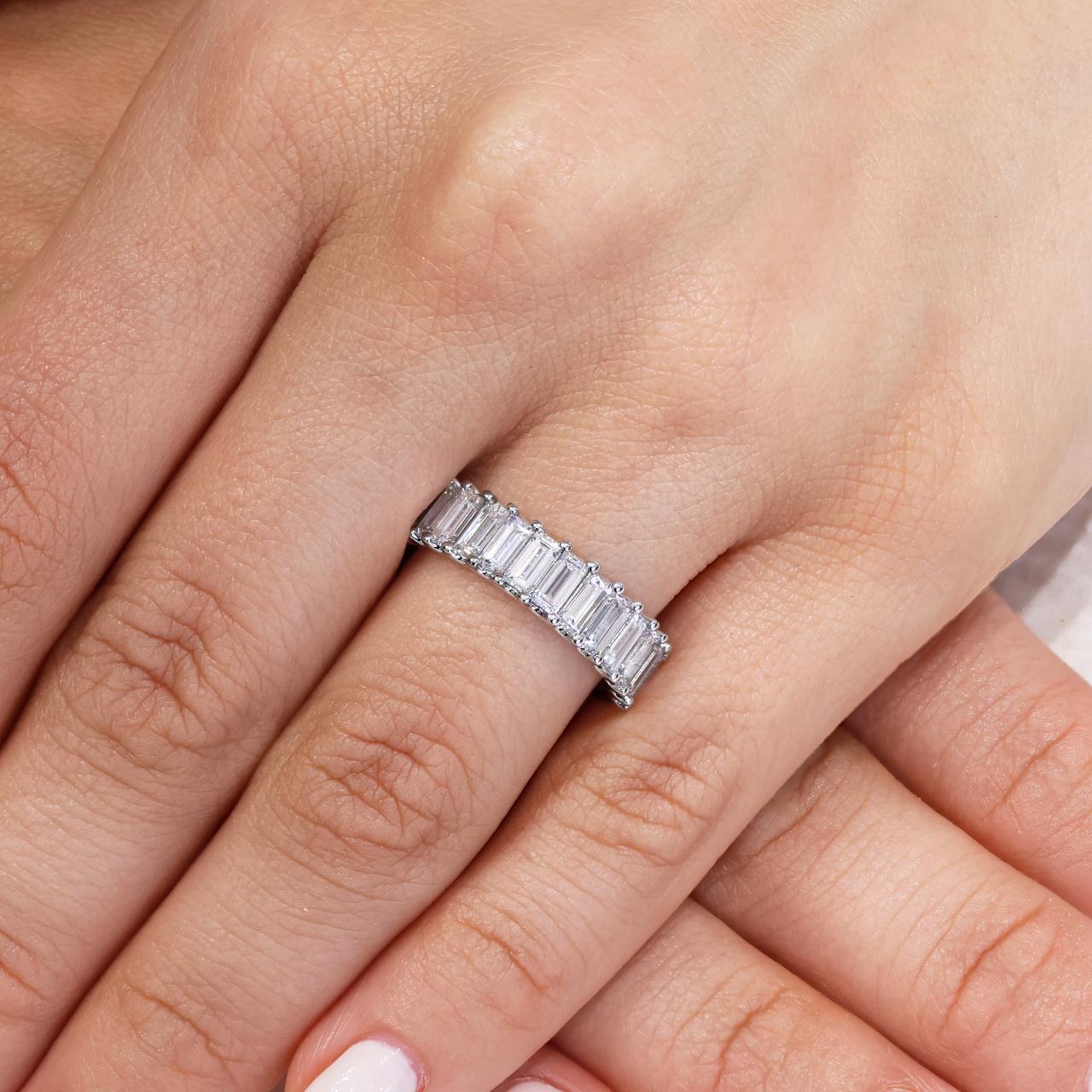 18ct white gold Baguette cut LAB Grown Diamond ring