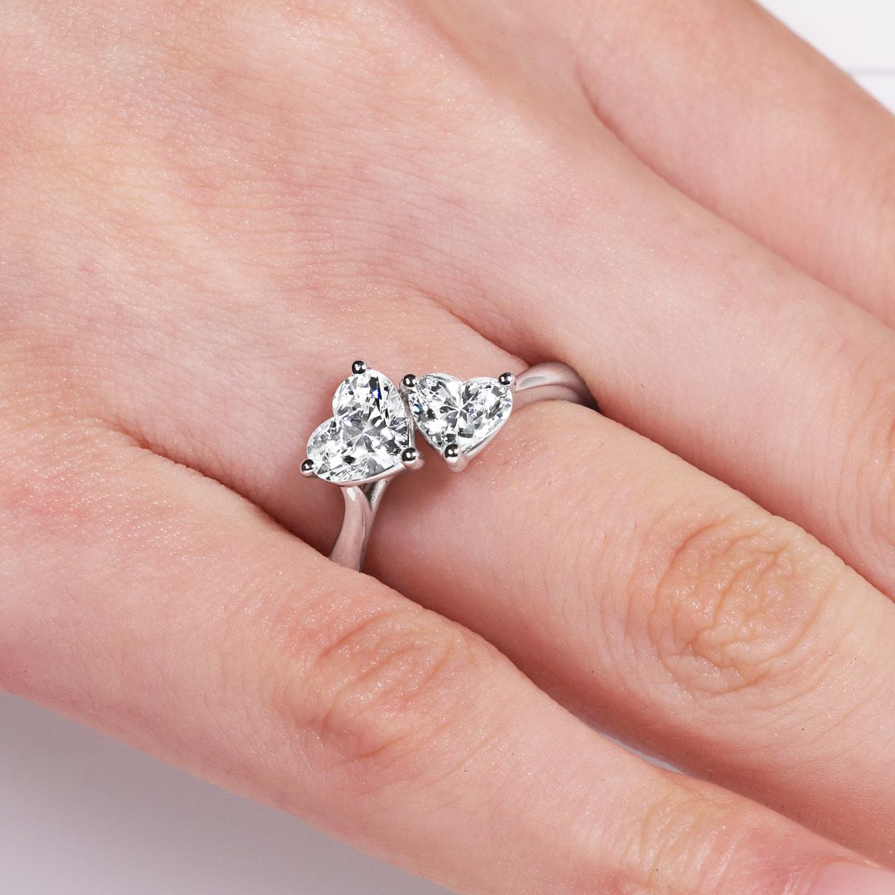 18ct white gold 1.00ct and 0.70ct heart shape diamonds ring