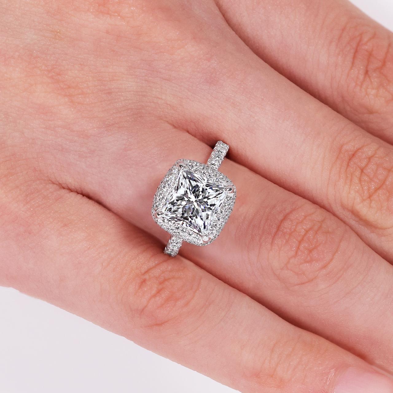 18ct white gold 2.79ct princess cut diamond halo ring