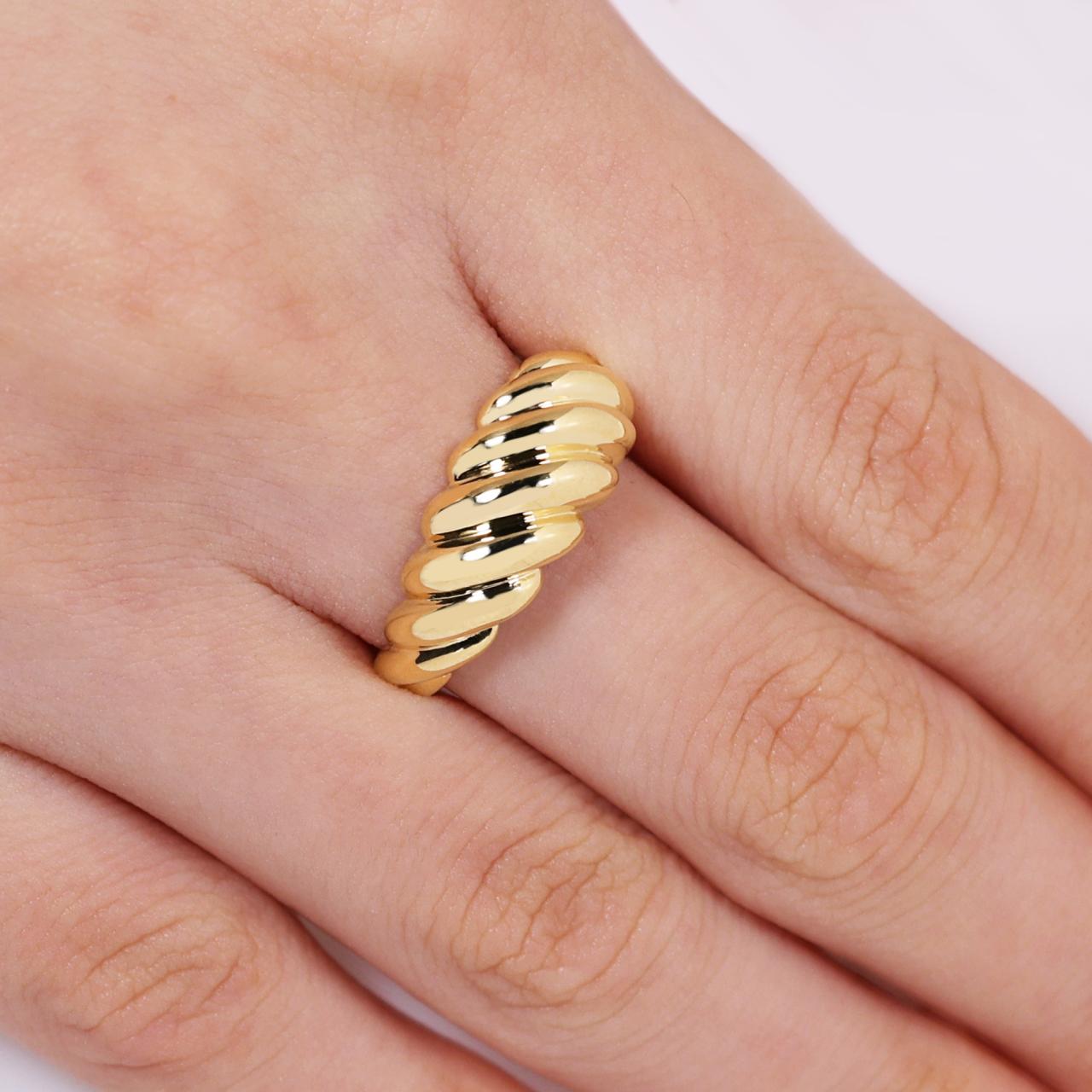 18ct yellow gold hollow fancy dome ring on the finger