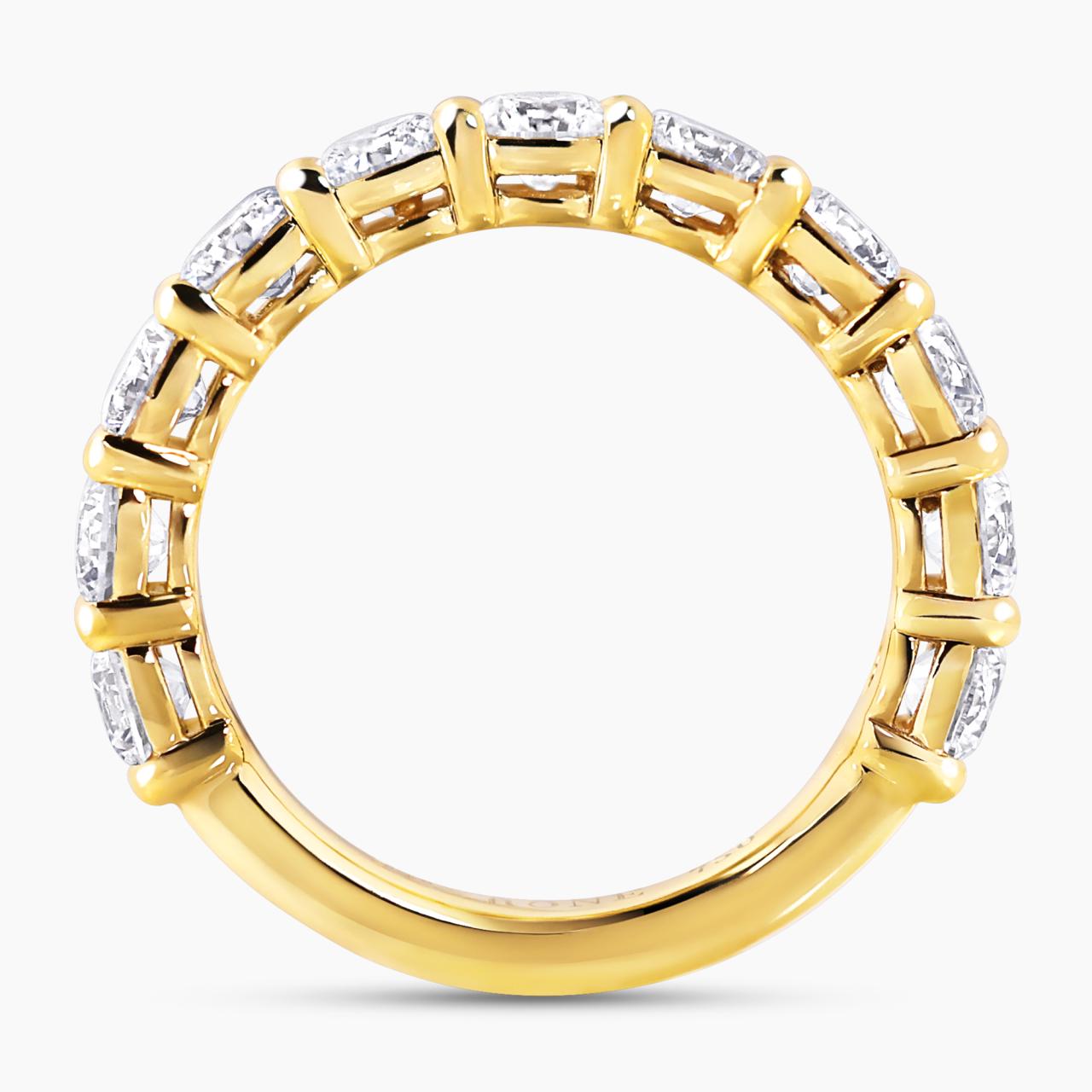 18ct yellow gold Round Brilliant Cut LAB Grown diamond ring side setting