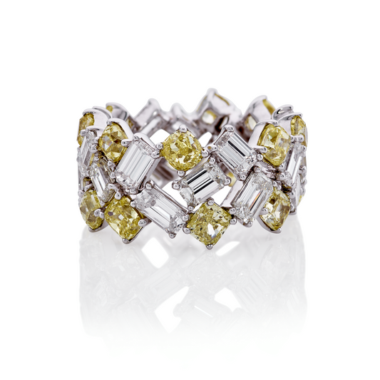 18ct white gold yellow cushion cut and baguette diamond ring