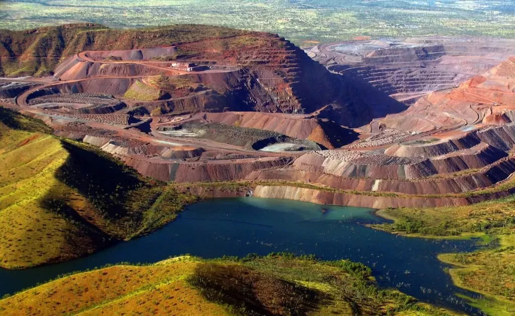 Load video: A Video about the history of diamonds