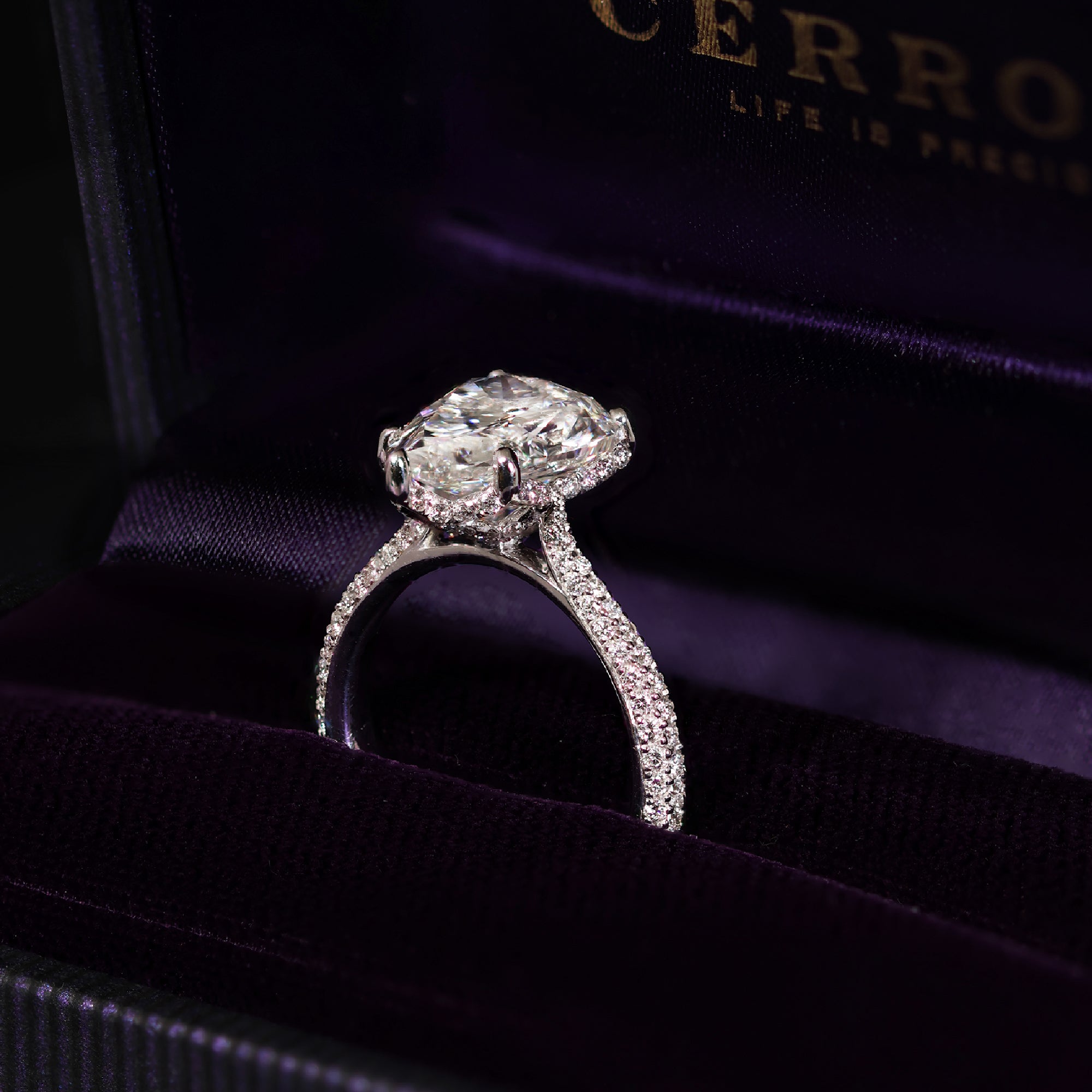 18ct white gold 4.00ct pear and round brilliant cut diamond ring video