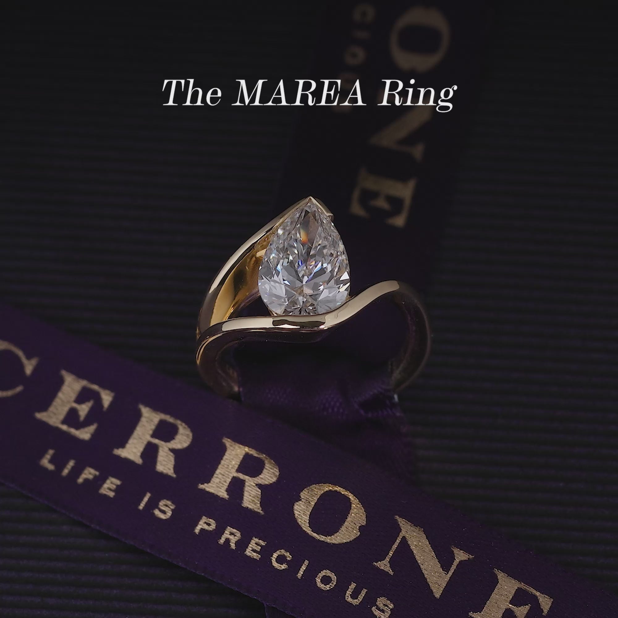 18ct yellow gold pear shaped LAB GROWN Diamond solitaire ring