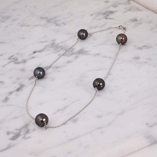18ct white gold ball link chain with 5 pearls necklace