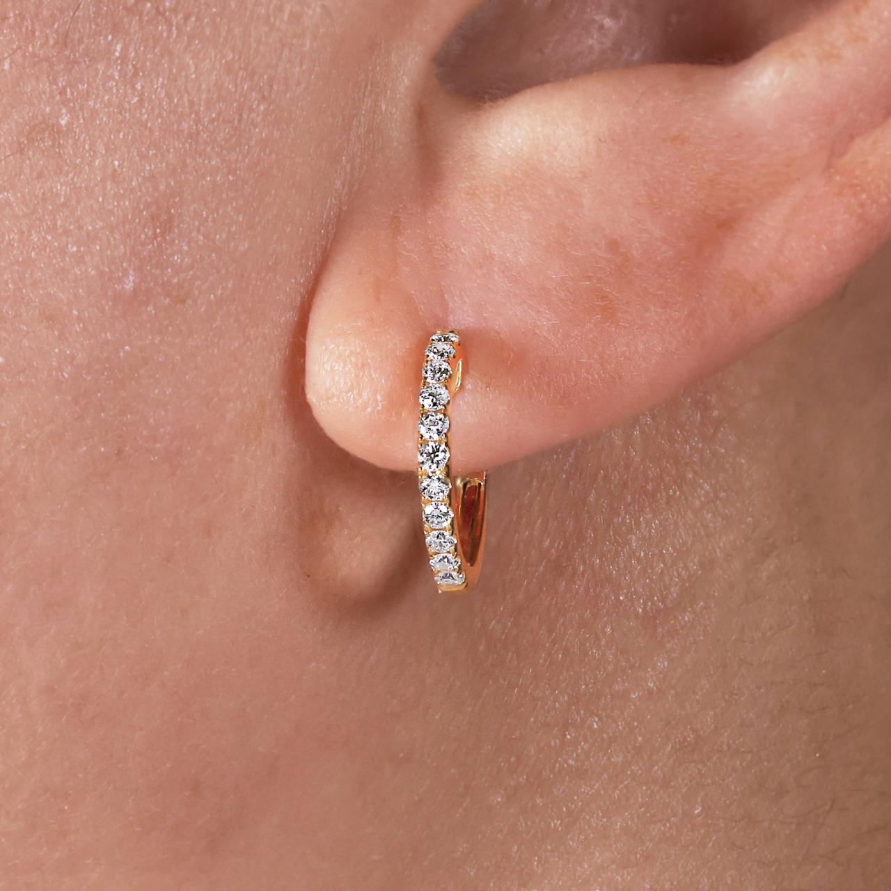 18ct yellow gold 22=0.33ct diamond claw set hoop earrings