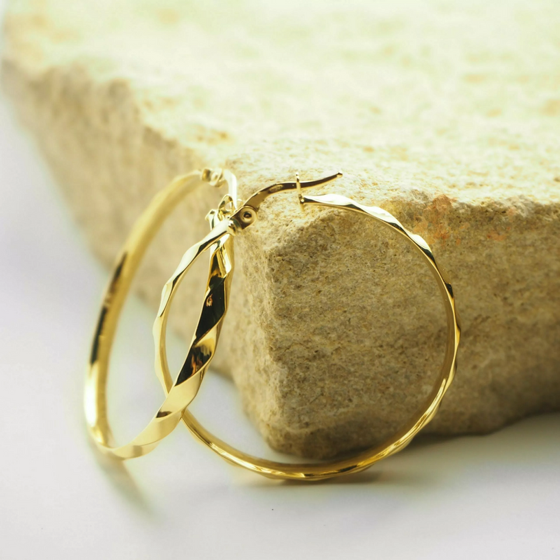 A pair of 18ct yellow gold 30mm hoop earrings 