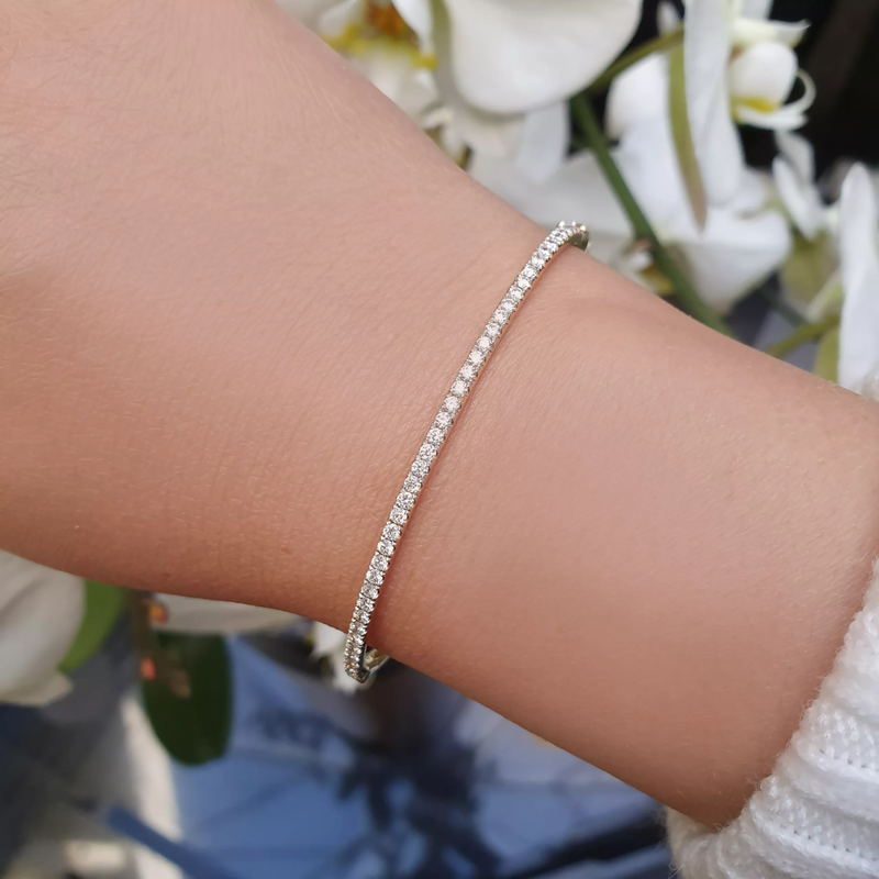 18ct yellow gold diamond bangle on the wrist