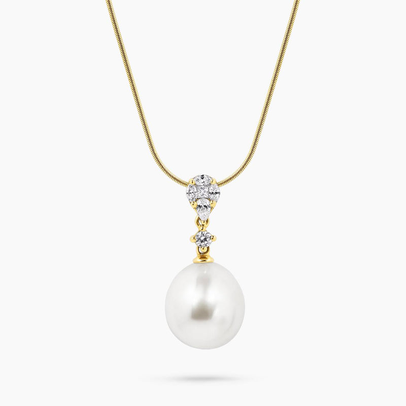 18ct yellow gold Marquise, Princess and Round cut diamonds and south sea pearl pendant