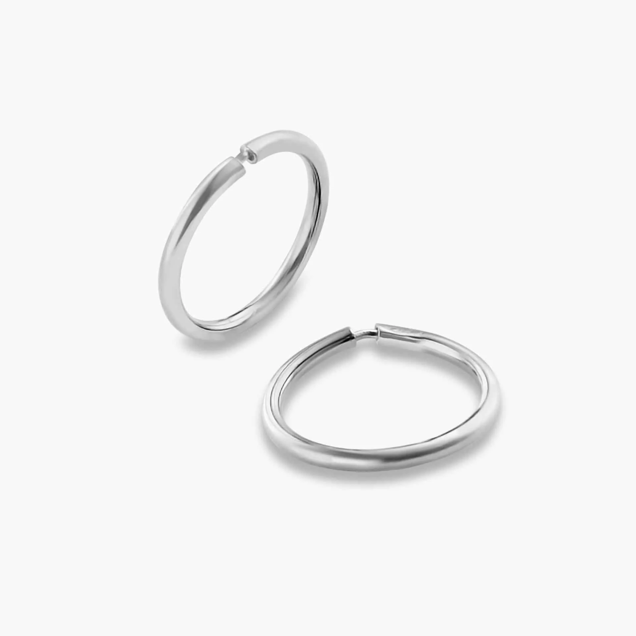 18ct white gold small ‘sleepers’ hoop earrings 10mm