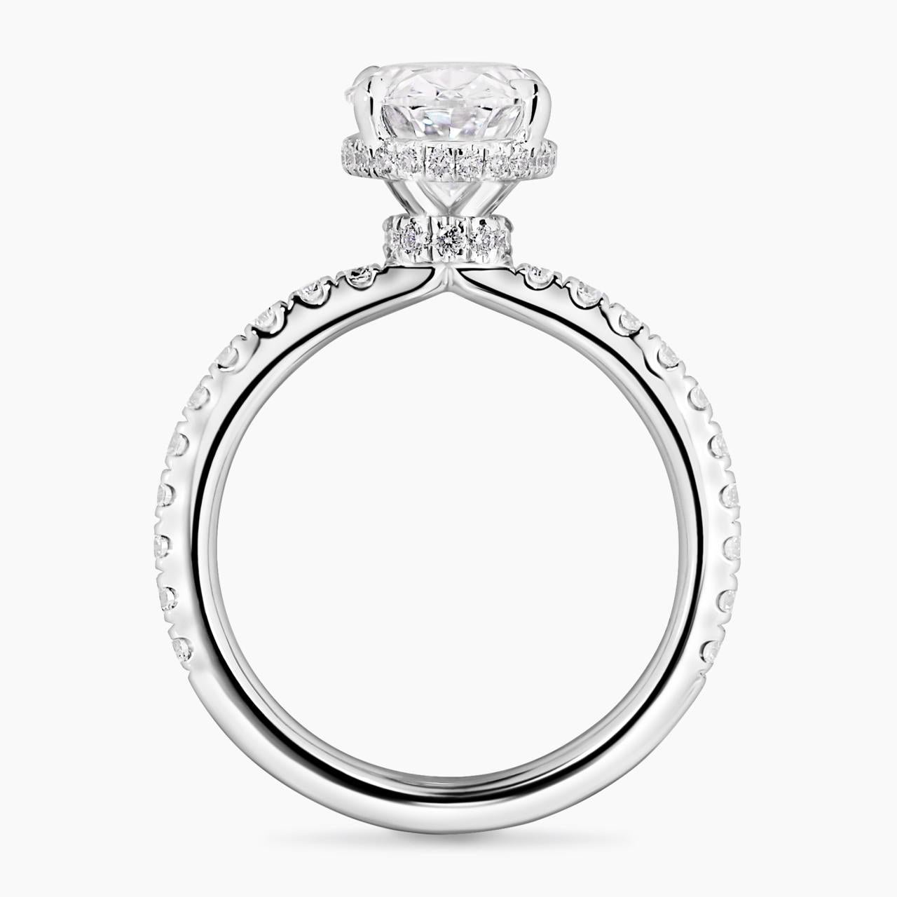 18ct white gold 2.54ct D VS1 Oval brilliant cut Lab Grown diamond engagement ring ring. IGI Cert