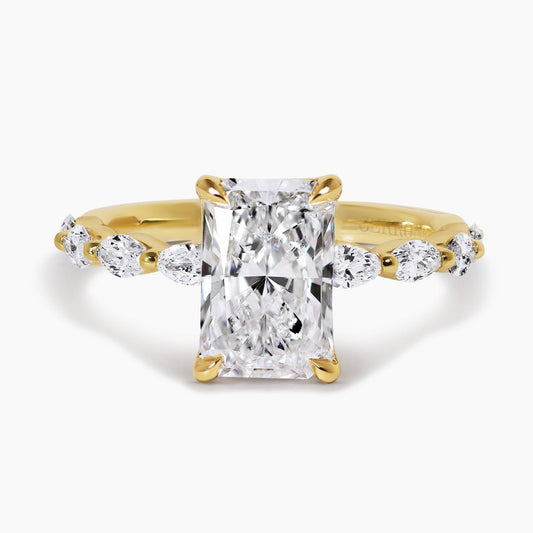 18ct yellow gold 2.11ct E VVS2 Radiant LAB Grown diamond ring