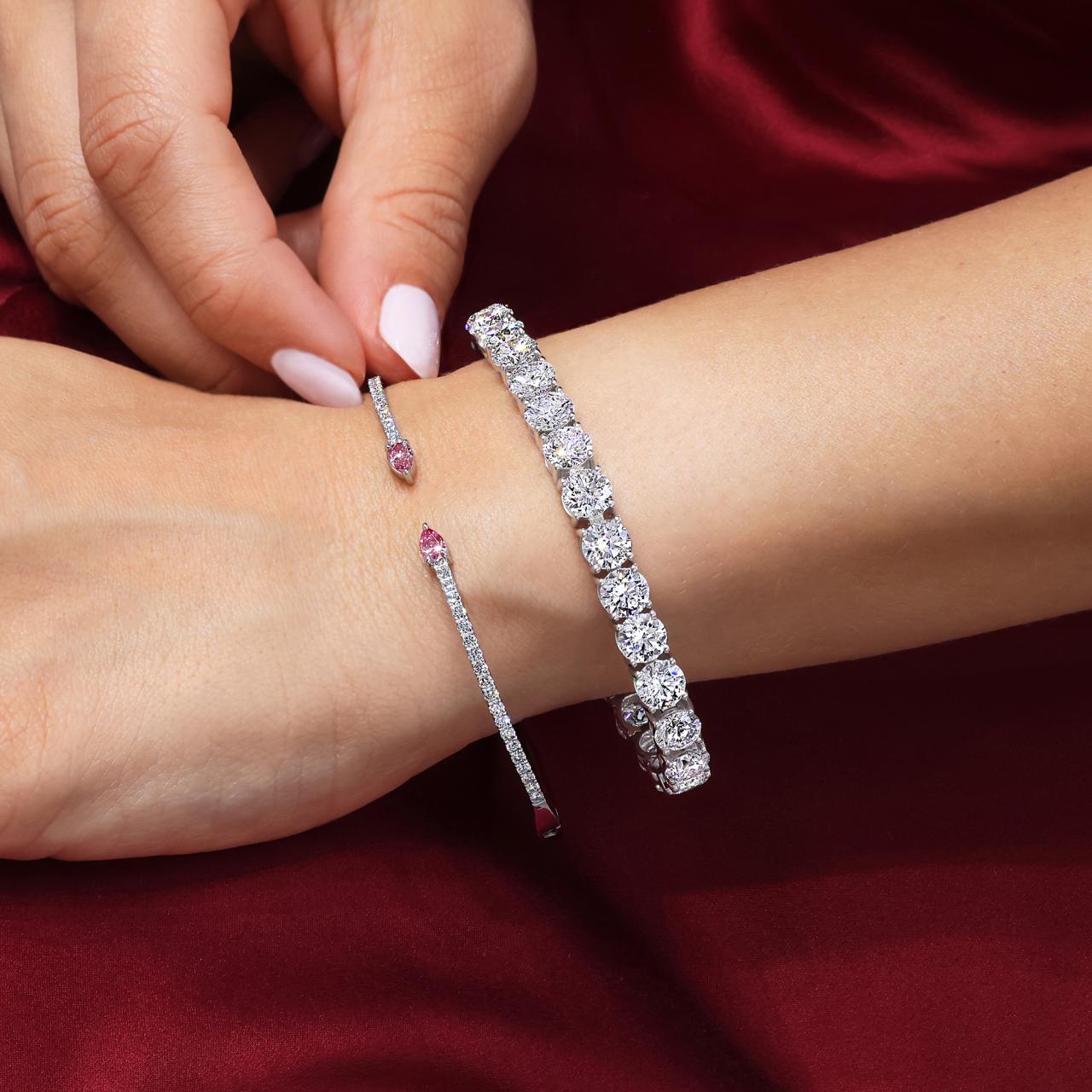 18ct white gold 28=26.29ct RBC diamond tennis bracelet - GIA Certs