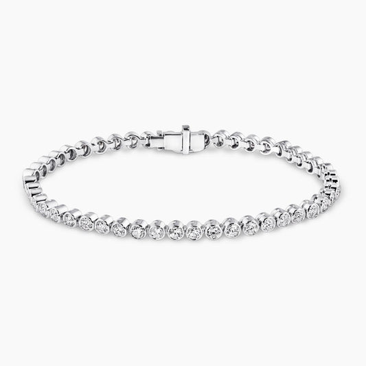 18ct white gold 4.26ct diamond tennis bracelet in a bezel setting