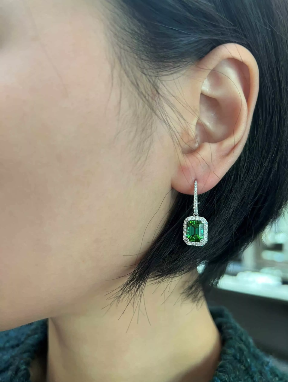 18ct white gold 4.85ct emerald cut green tourmaline & diamond drop earrings
