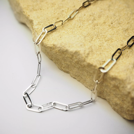 18ct white gold 45cm paperclip chain