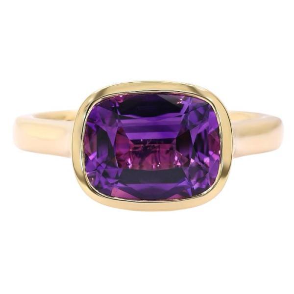 18ct yellow gold amethyst bezel set ring