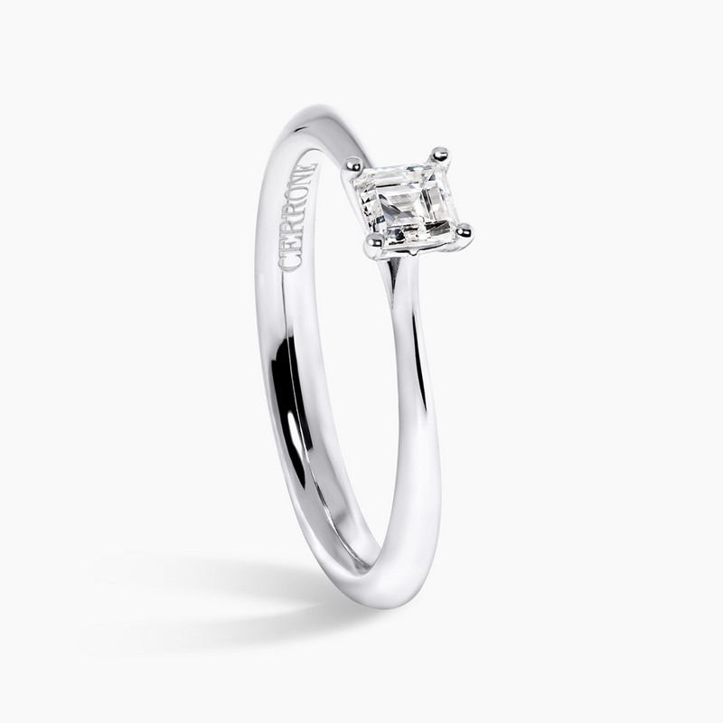 18ct white gold 0.27ct G SI1 carre cut diamond solitaire ring side view