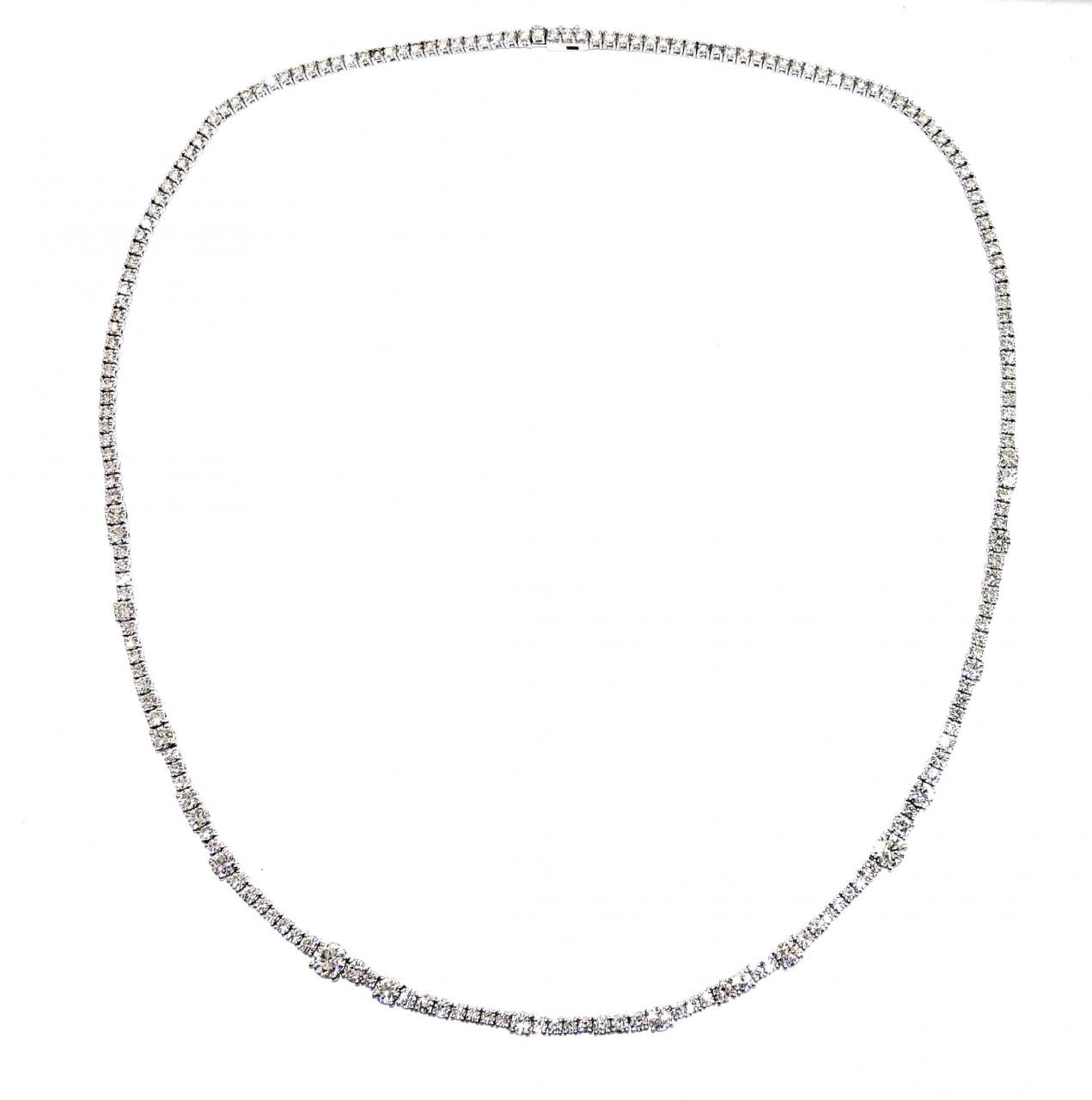 18ct white gold 11.98ct round brilliant cut diamond tennis necklace