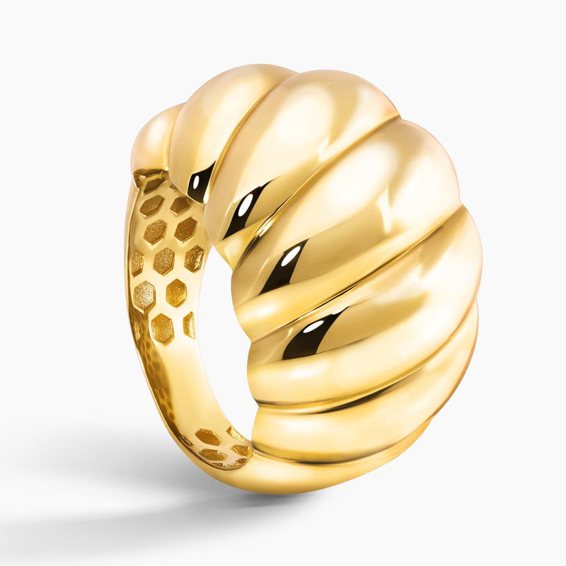18ct yellow gold plain dress ring side view