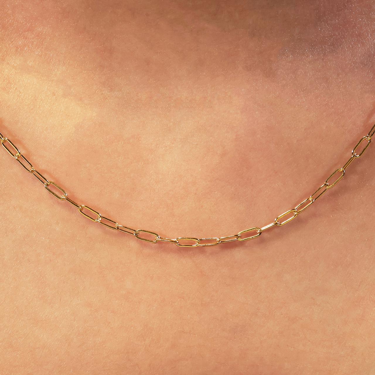 18ct yellow gold 45cm paperclip link chain with lobster clasp