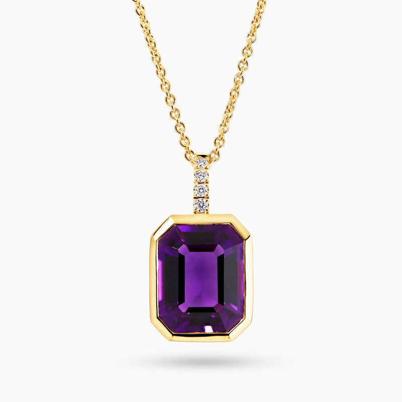 18ct yellow gold 2.78ct emerald cut amethyst and diamond halo pendant on 18ct yellow gold trace chain
