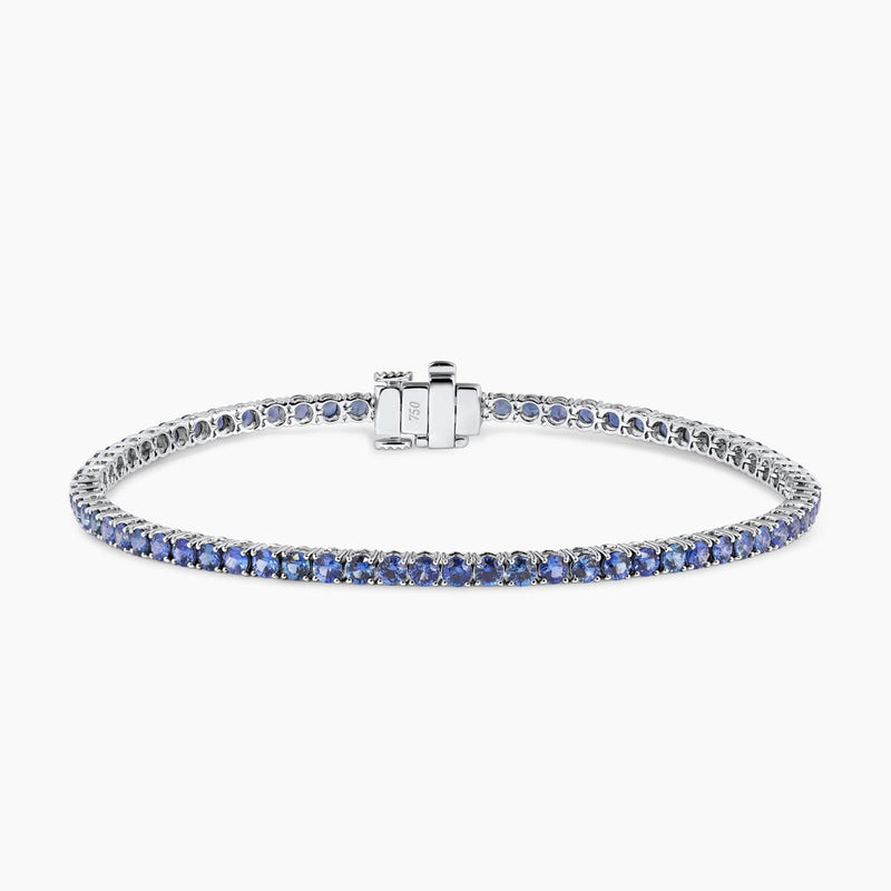 18ct white gold 3.84ct blue sapphire bracelet
