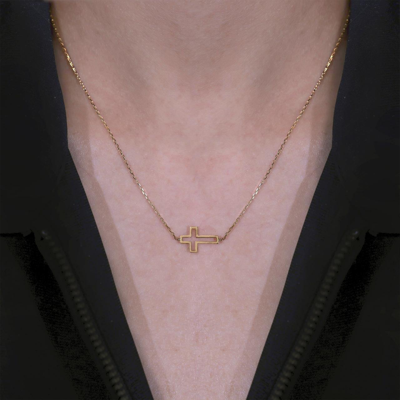 18ct yellow gold cross on chain necklace