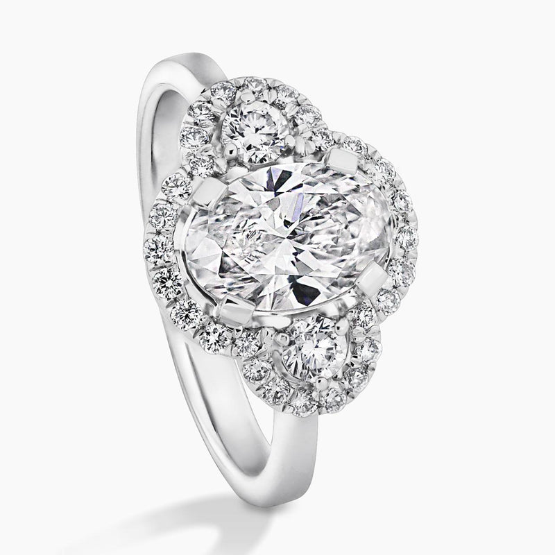 18ct white gold 1.32ct oval LAB Grown Diamond ring