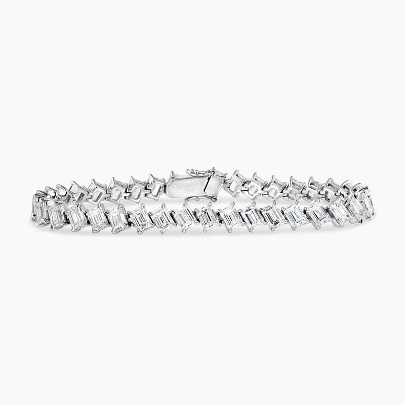 18ct white gold 38=15.42ct emerald cut diamond 18cm tennis bracelet