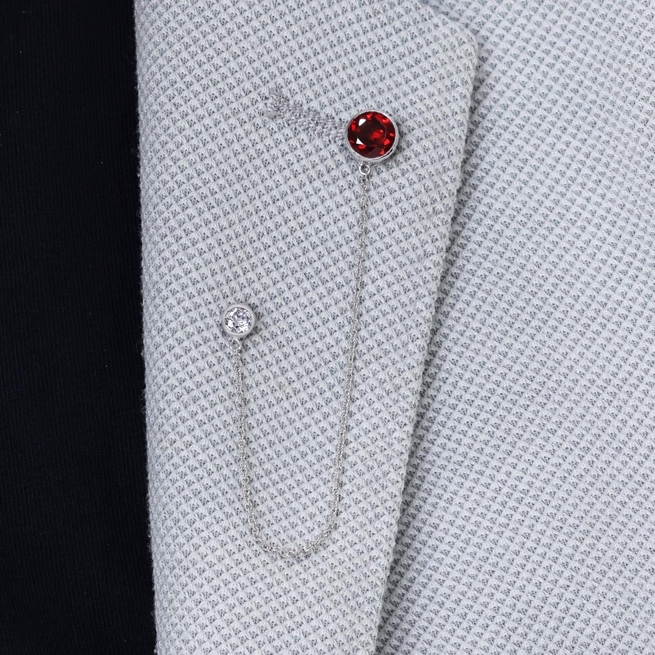 18ct white gold round Pyrope garnet and LAB Grown diamond brooch