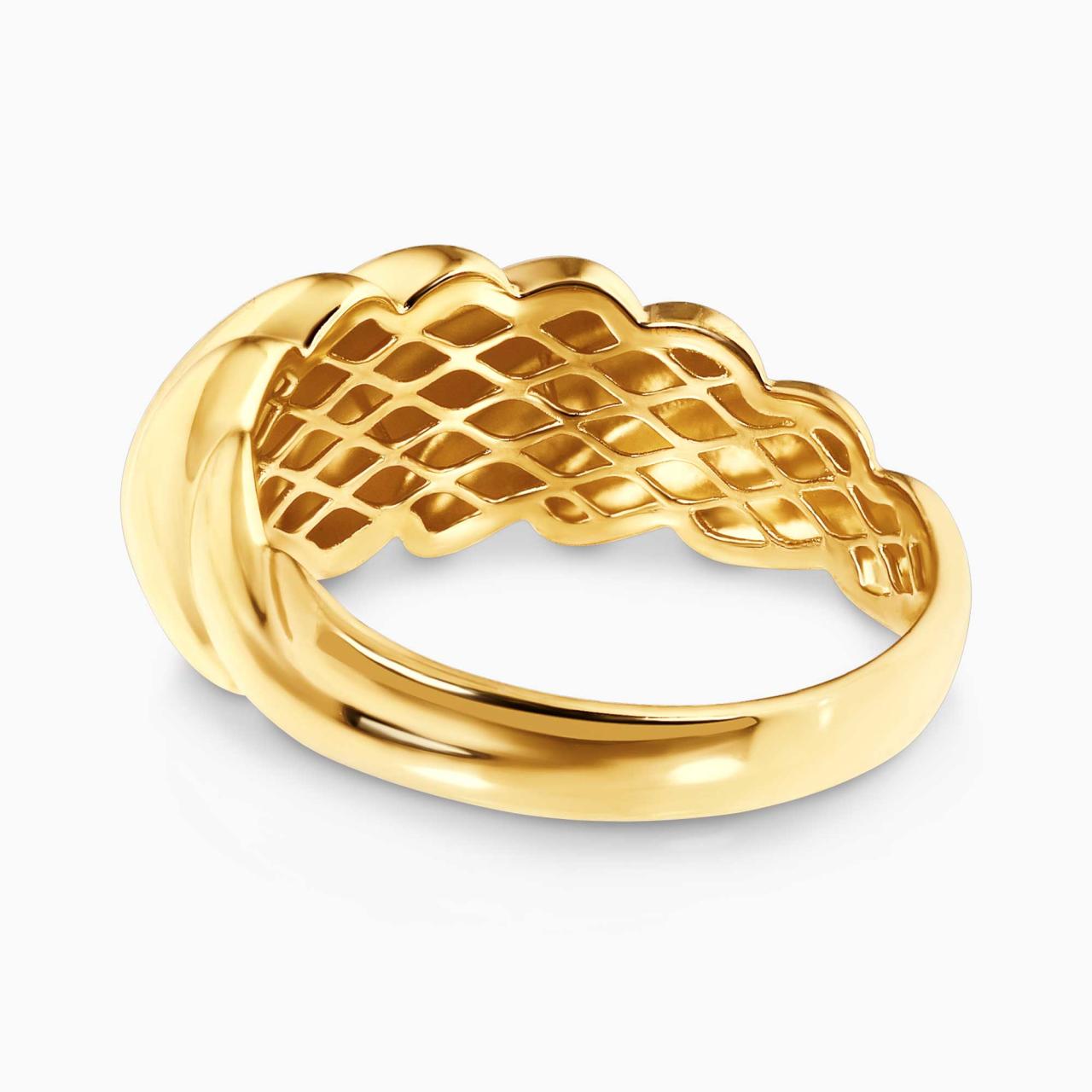 18ct yellow gold hollow fancy dome ring