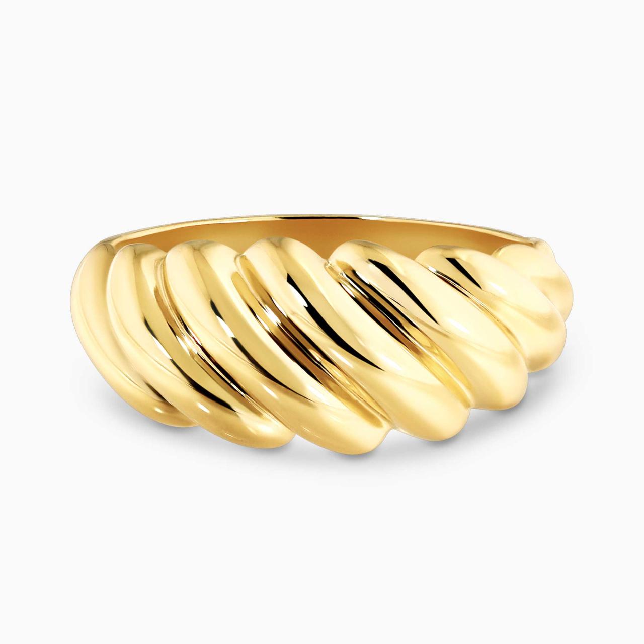 18ct yellow gold hollow fancy dome ring