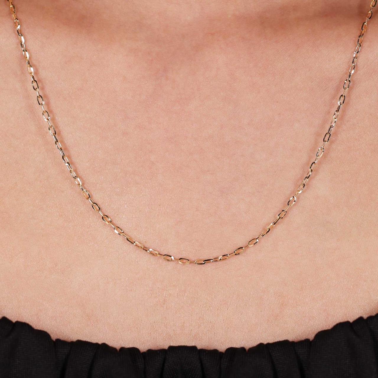 18ct yellow gold 45cm oval link chain with lobster clasp