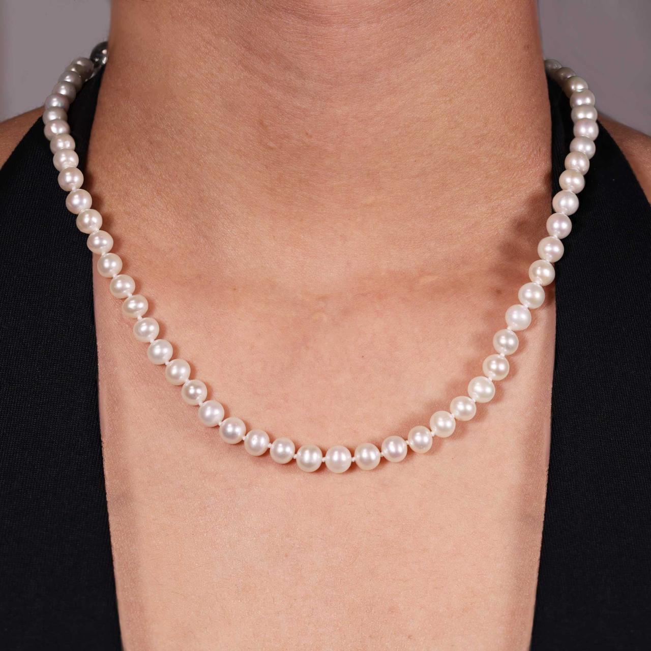 Fresh water 6mm pearl single strand 45cm necklace
